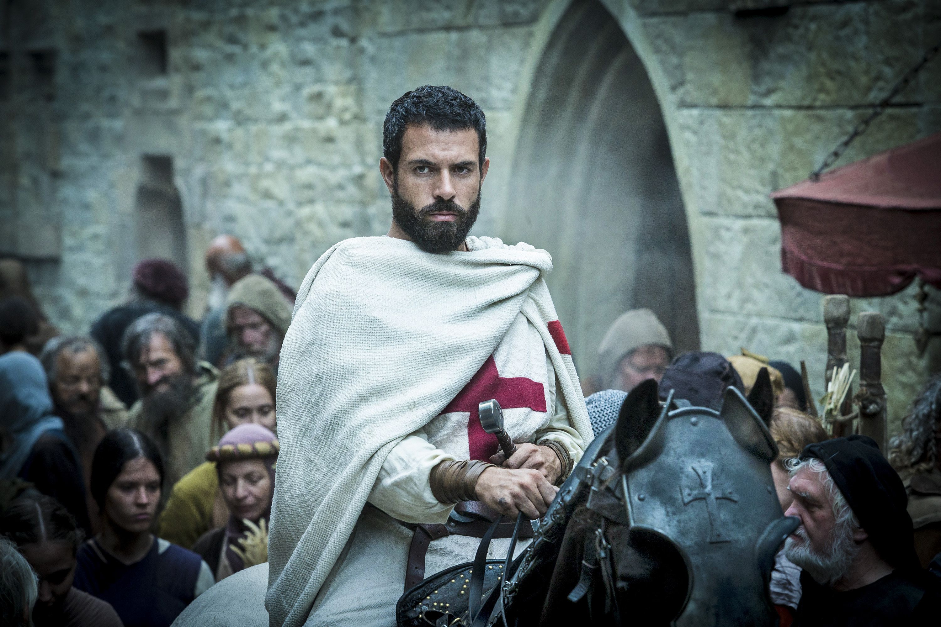 Tom Cullen, protagonista de Knightfall Tom Cullen, protagonista de Knightfall